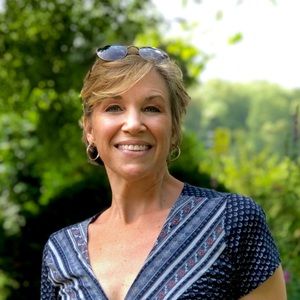 Meet your Posher, Elena